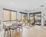 27 Jubilee Avenue, Success