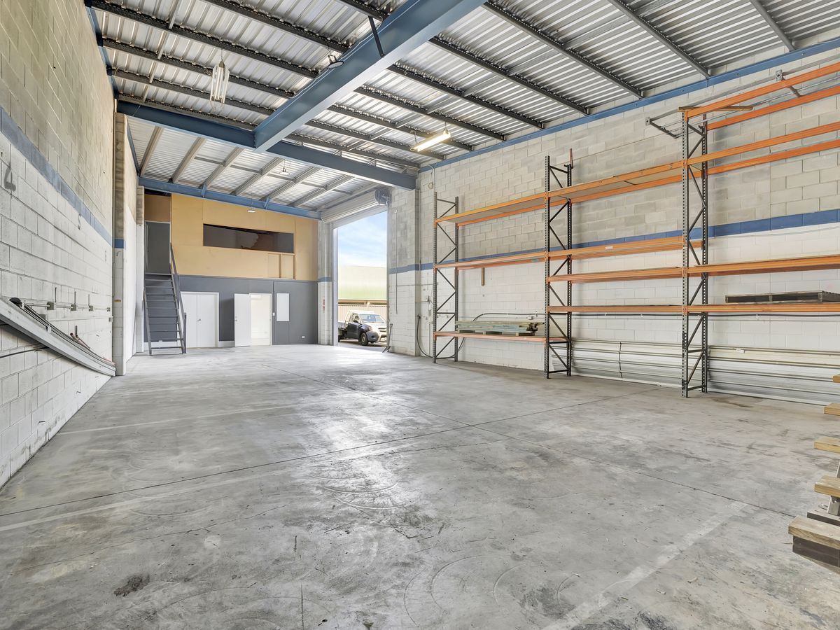 10 Keller Crescent, Carrara