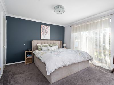 10 Siberia Close, Hannans