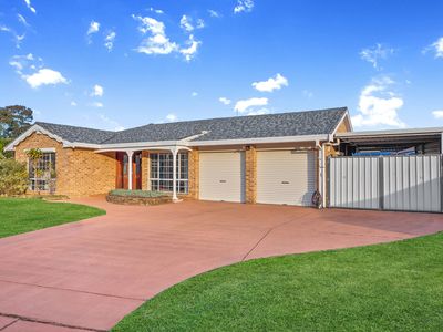 10 Morgan Close, Prairiewood