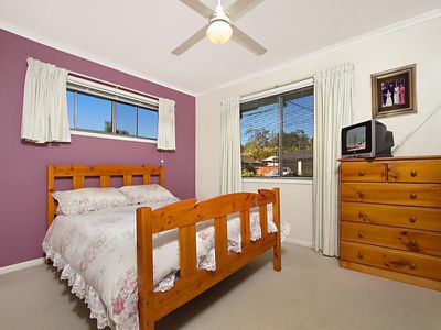 16 Donna Avenue, Rochedale South