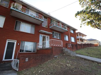 2 / 284 Cowper Street, Warrawong