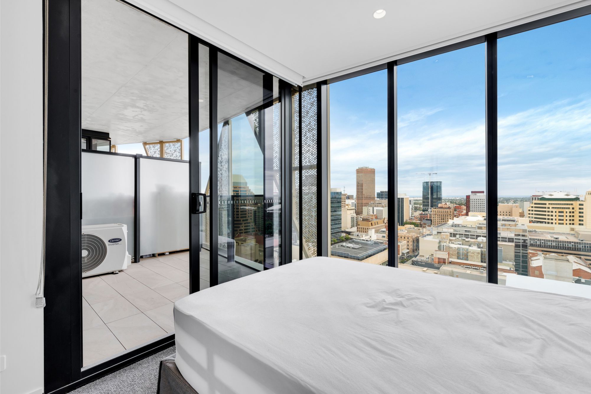 1407  / 15 Austin Street, Adelaide