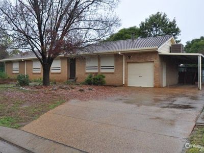 7 Edinburgh Avenue, Dubbo