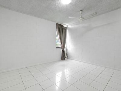 17/186 Lake St, Cairns North