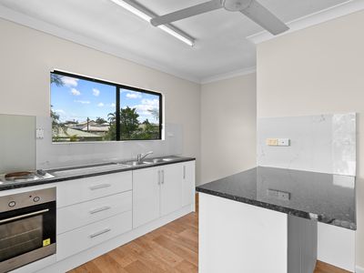 2 / 1A Mahogany Street, Goondi Hill