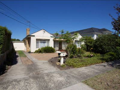 14 Charlton Street, Mount Waverley
