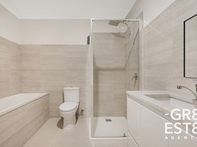 2a & 2b Evelyne Avenue, Cranbourne