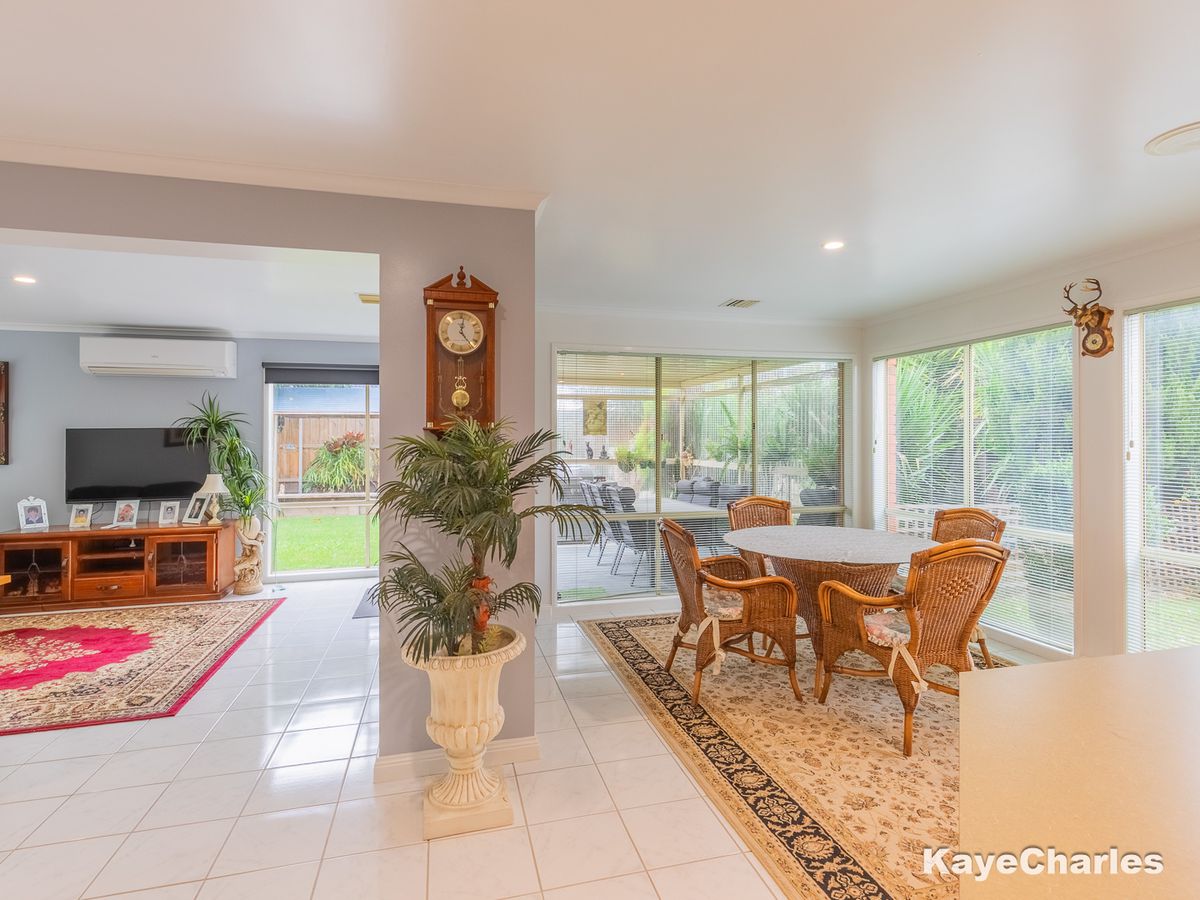 16 Highton Court, Beaconsfield