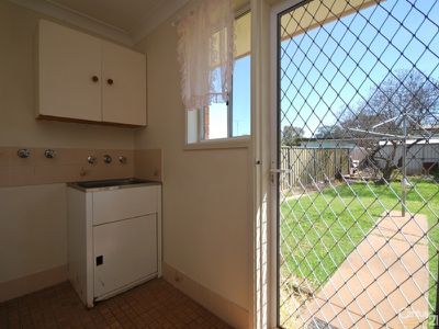 196 Cobra Street, Dubbo