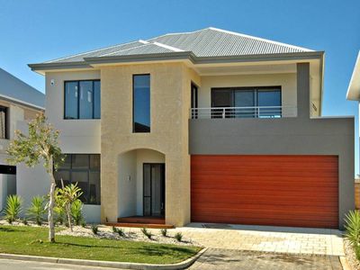 23 Heirisson Way, North Coogee