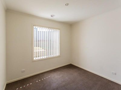 93 YARRALUMLA DR, Wodonga