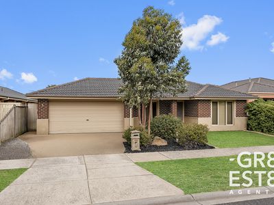 4 Dan Morgan Drive, Cranbourne East