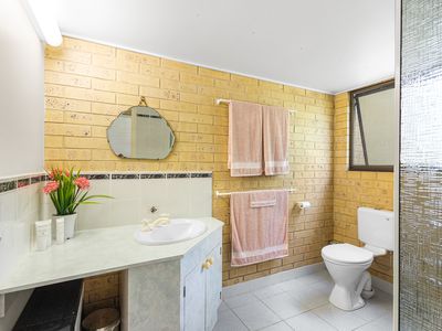 6 Peacock Court, Pomona