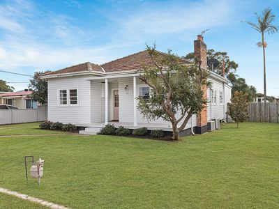 17 Fifth Street, Weston