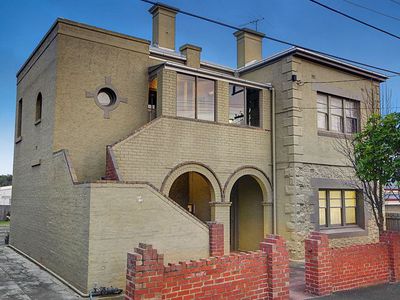 2 / 12 Thomas Street, Geelong West