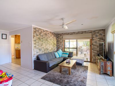 6 CARMEL COURT, Point Vernon