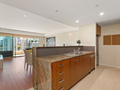 901 / 108 Terrace Road, East Perth