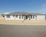 20 Neon Lane, Eglinton
