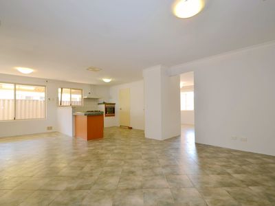 18 Driftwood Court, Thornlie