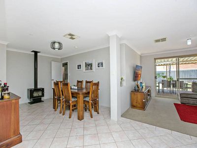 11 Rossell Place, Atwell