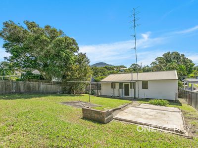 25 Thornbury Avenue, Unanderra