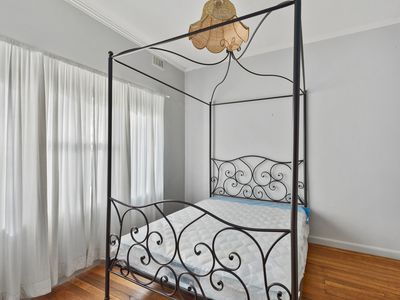 13 DELHI STREET, Seymour