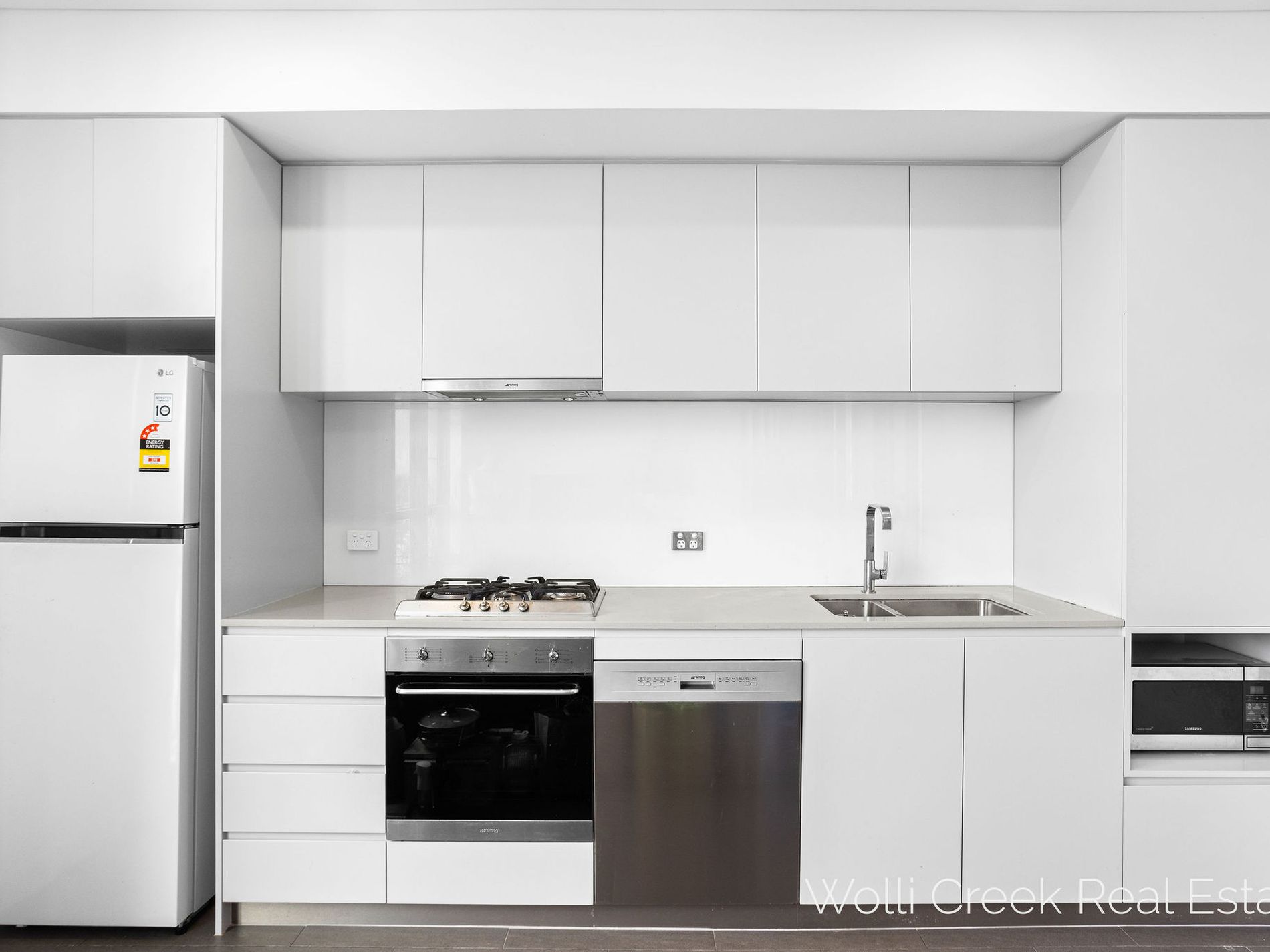 2009 / 9 Brodie Spark Drive, Wolli Creek