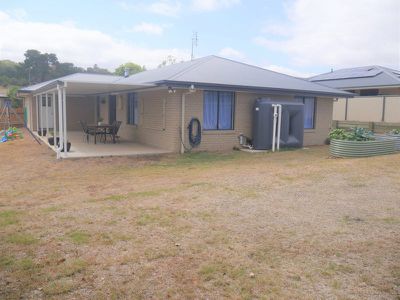 33 Banksia Drive, Kingaroy