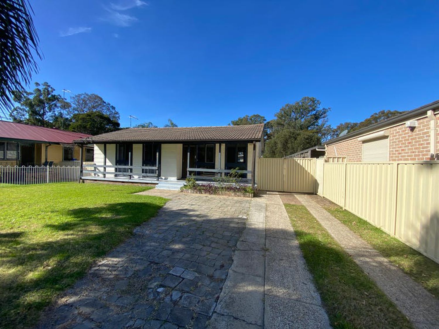 382 Luxford Road, Lethbridge Park