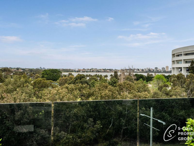 213 / 8 Moreau Parade, East Perth
