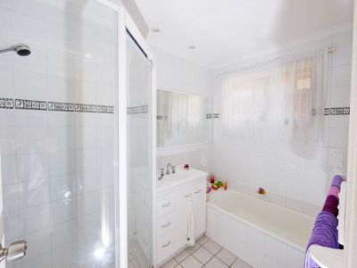1 Victor Parade, Forster