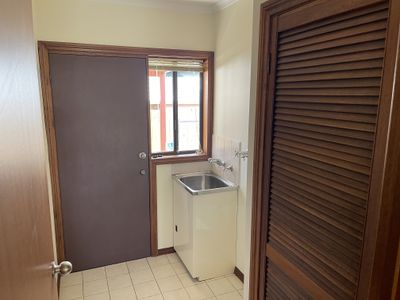 2 / 63 Rhodes Parade, Oak Park