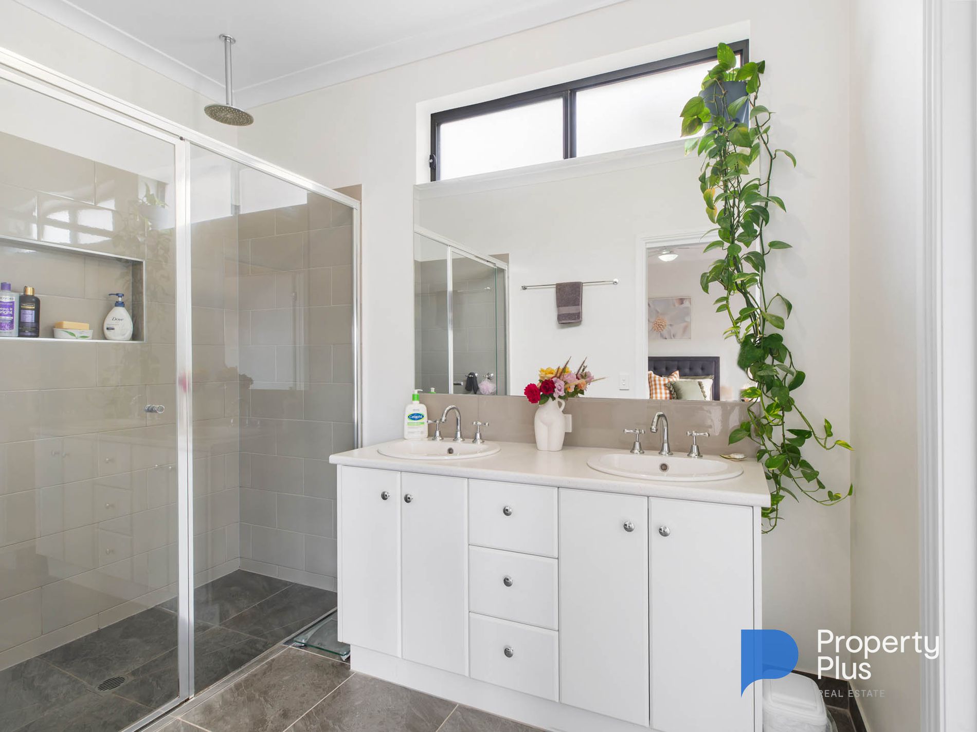 15-17 Wright Street, Charlton