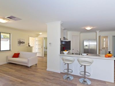 192A Collins Street, Piccadilly