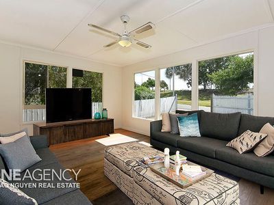 240 Freeman Rd, Inala