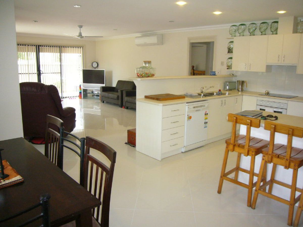 94 Tanilba Avenue, Tanilba Bay, Tanilba Bay - Thumbnail 2
