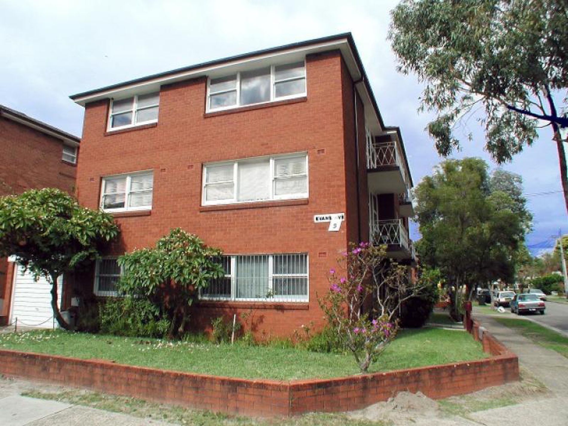 1 / 9 Evans Avenue, Eastlakes