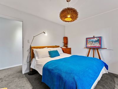 2/962 Beach Road, Torbay