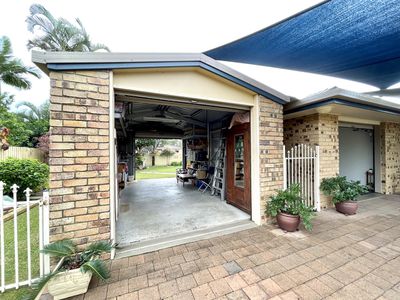 9 Lakeside Court, Torquay