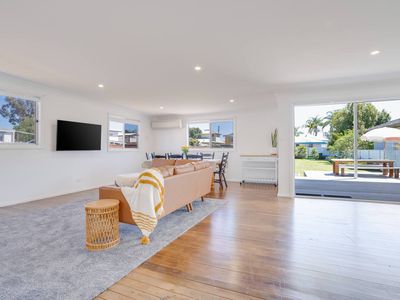 53 Point Road, Tuncurry