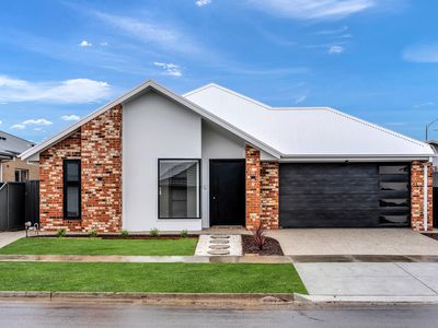 56 Hutchinson Drive, Lucas