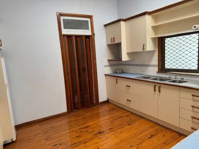 20 Oswin Street, Parkes