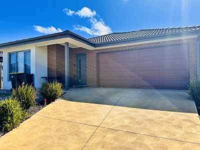 16 Silver Oak Way, Mount Duneed