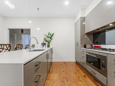 20 Frontenac Avenue, Panorama