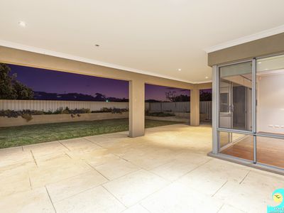 16 Teraglin Vista, Yanchep