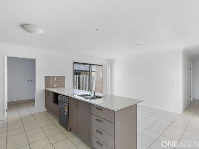 12 Santa Maria Avenue, Urraween