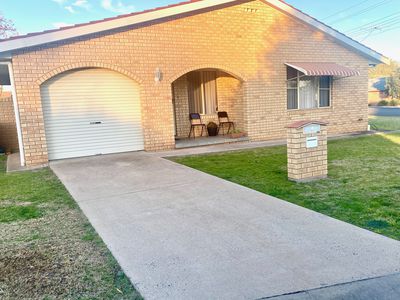 1 / 2-4 Ken Payne Place, Parkes