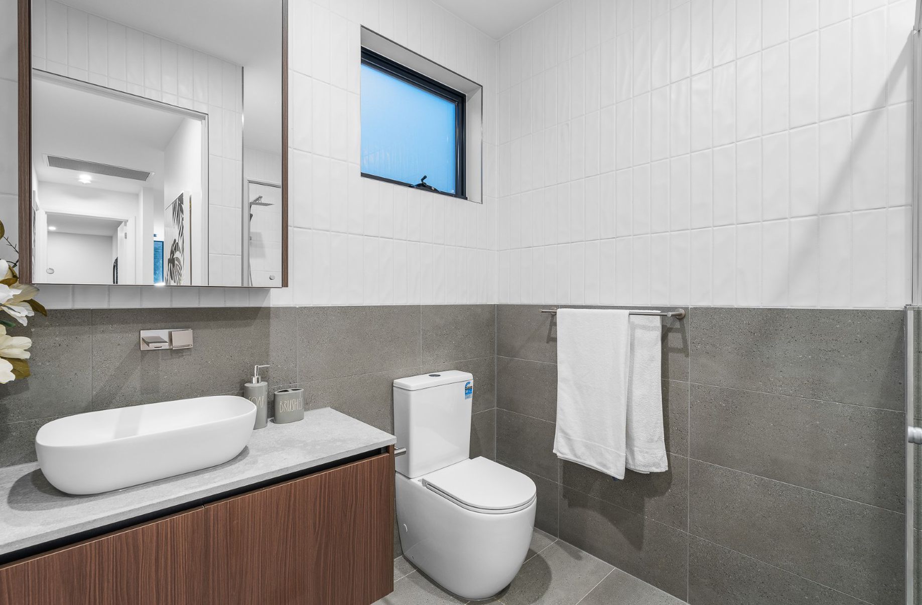 2 / 142-144 Warrigal Road, Camberwell