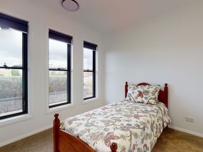 48B Keswick Parkway, Dubbo